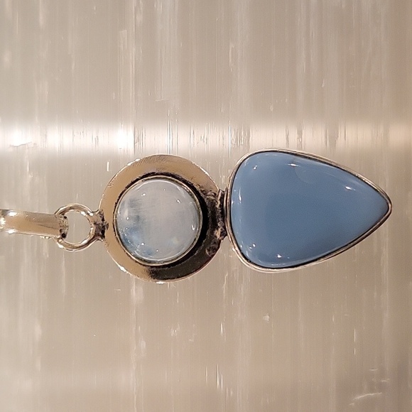 Owyhee & Moonstone Pendant- Plated - Picture 1 of 4